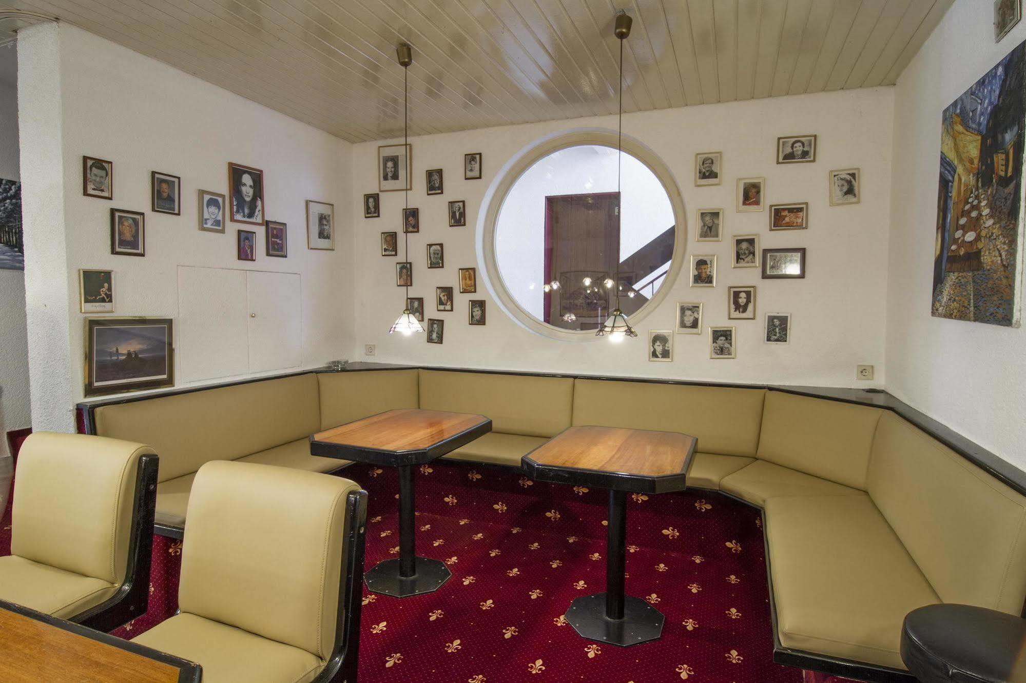 Hotel Maurer Karlsruhe Eksteriør bilde